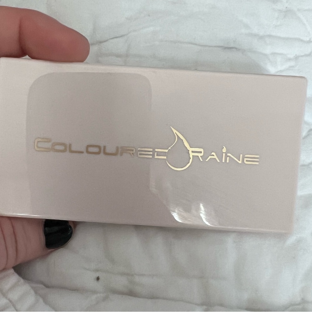 Colored raine eyeshadow palette